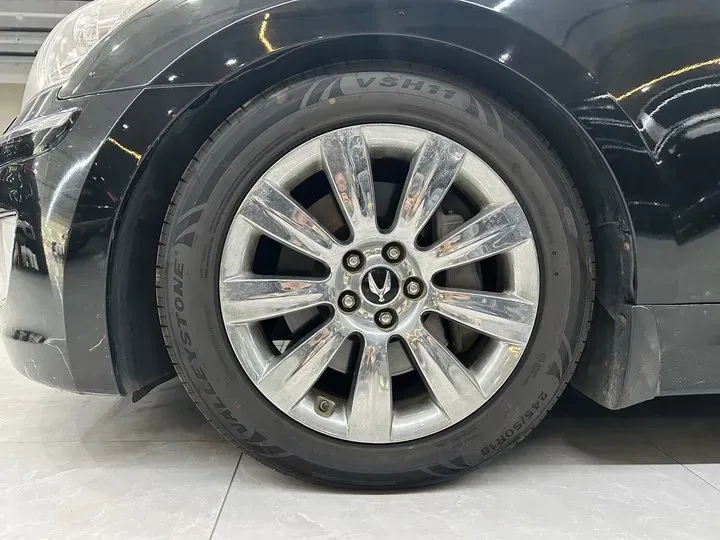 2012 Hyundai Equus 5.0L 430HP V8 8AT,autocango,china used car exporter,china ev exporter,chinese used car exporter,chinese used ev exporter