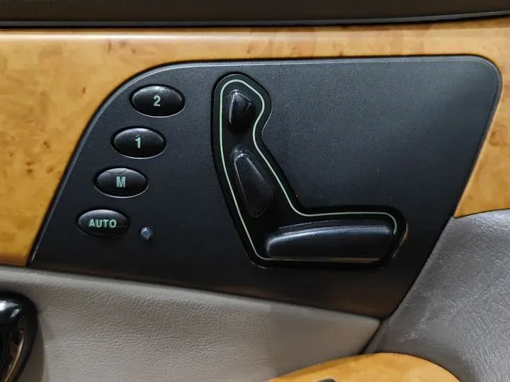 2006 Hyundai Equus 3.5L 210HP V6 5AT,autocango,china used car exporter,china ev exporter,chinese used car exporter,chinese used ev exporter