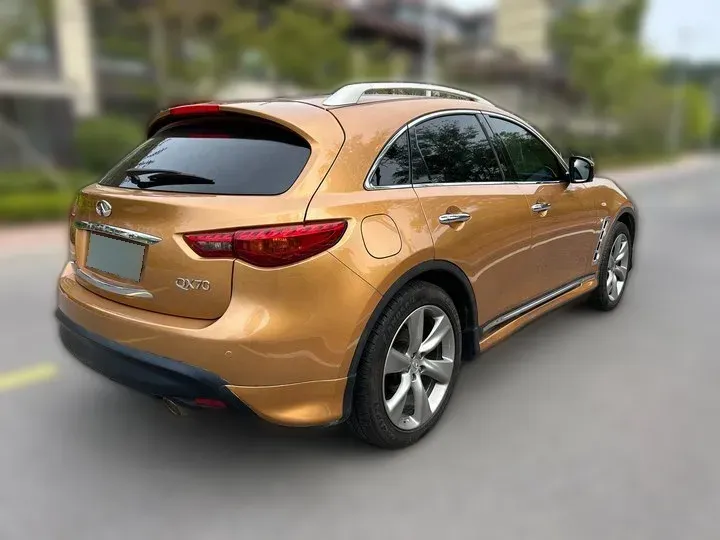 2013 Infiniti QX70 3.7L 351HP V6 7AT,autocango,china used car exporter,china ev exporter,chinese used car exporter,chinese used ev exporter