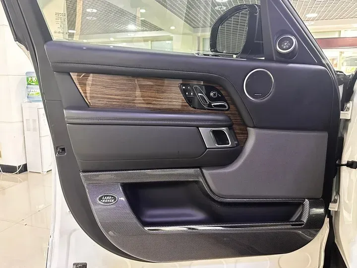 2020 Mansory Range Rover 3.0T 400HP L6 8AT,autocango,china used car exporter,china ev exporter,chinese used car exporter,chinese used ev exporter