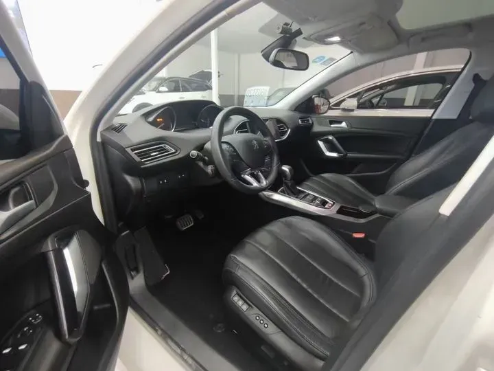 2015 Peugeot 308S 1.6T 167HP L4 6AT,autocango,china used car exporter,china ev exporter,chinese used car exporter,chinese used ev exporter