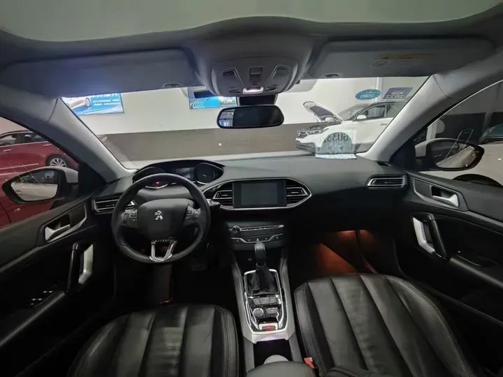 2015 Peugeot 308S 1.6T 167HP L4 6AT,autocango,china used car exporter,china ev exporter,chinese used car exporter,chinese used ev exporter