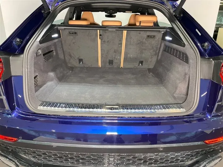 2022 Audi RS Q8 4.0T 600HP V8 8AT,autocango,china used car exporter,china ev exporter,chinese used car exporter,chinese used ev exporter