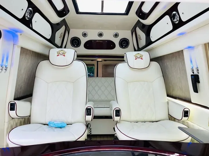 2011 Ford E350 5.4L 258HP V8 5AT,autocango,china used car exporter,china ev exporter,chinese used car exporter,chinese used ev exporter