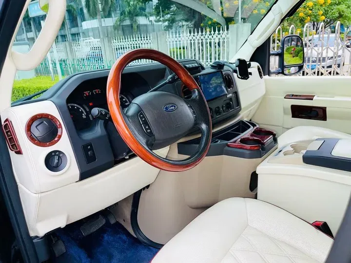 2011 Ford E350 5.4L 258HP V8 5AT,autocango,china used car exporter,china ev exporter,chinese used car exporter,chinese used ev exporter