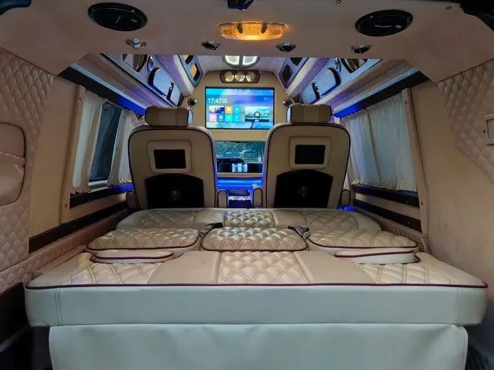 2011 Ford E350 5.4L 258HP V8 5AT,autocango,china used car exporter,china ev exporter,chinese used car exporter,chinese used ev exporter