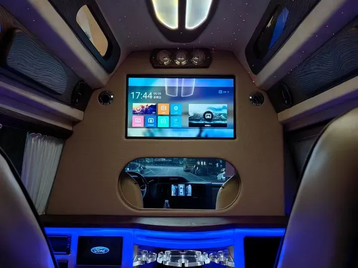 2011 Ford E350 5.4L 258HP V8 5AT,autocango,china used car exporter,china ev exporter,chinese used car exporter,chinese used ev exporter