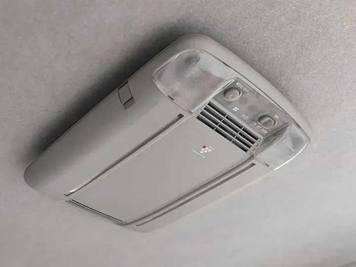 2011 Toyota Hiace 2.7L 154HP L4 4AT,autocango,china used car exporter,china ev exporter,chinese used car exporter,chinese used ev exporter