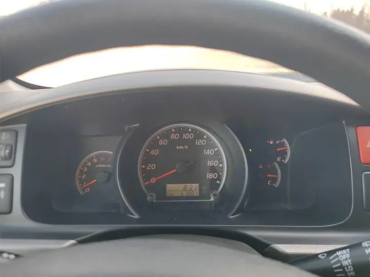 2011 Toyota Hiace 2.7L 154HP L4 4AT,autocango,china used car exporter,china ev exporter,chinese used car exporter,chinese used ev exporter