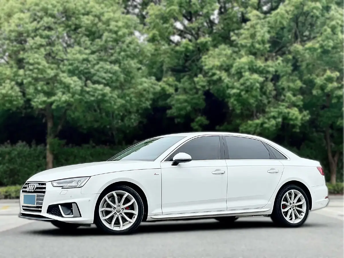 2019 Audi A4L 2.0T 190HP L4 7DCT
