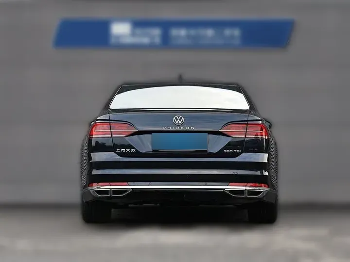2021 Volkswagen Phideon 2.0T 224HP L4 7DCT,autocango,china used car exporter,china ev exporter,chinese used car exporter,chinese used ev exporter