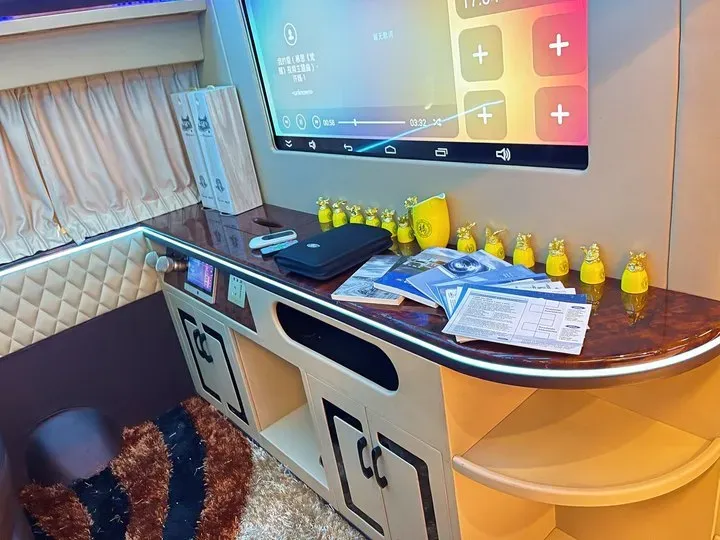 2011 Ford E350 5.4L 258HP V8 5AT,autocango,china used car exporter,china ev exporter,chinese used car exporter,chinese used ev exporter