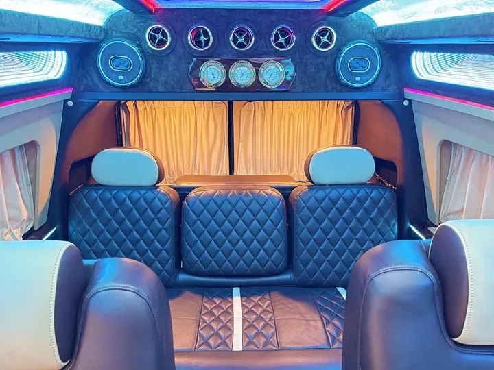 2011 Ford E350 5.4L 258HP V8 5AT,autocango,china used car exporter,china ev exporter,chinese used car exporter,chinese used ev exporter