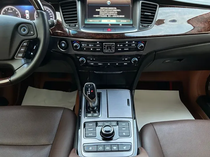 2014 Hyundai Equus 3.8L 335HP V6 8AT,autocango,china used car exporter,china ev exporter,chinese used car exporter,chinese used ev exporter