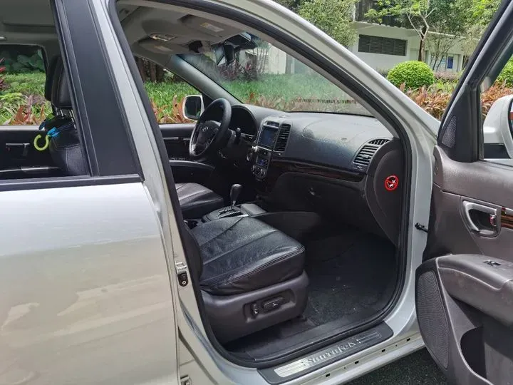 2010 Hyundai Santafe Classic 2.4L 174HP L4 6AT,autocango,china used car exporter,china ev exporter,chinese used car exporter,chinese used ev exporter