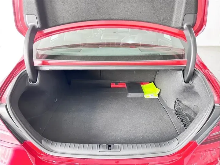 2021 Genesis G70 2.0T 245HP L4 8AT,autocango,china used car exporter,china ev exporter,chinese used car exporter,chinese used ev exporter