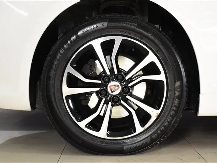 2016 Roewe e550 1.5L 109HP L4 2AT PHEV 12KWH,autocango,china used car exporter,china ev exporter,chinese used car exporter,chinese used ev exporter