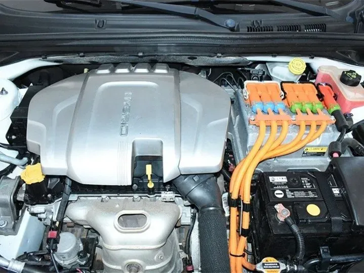 2016 Roewe e550 1.5L 109HP L4 2AT PHEV 12KWH,autocango,china used car exporter,china ev exporter,chinese used car exporter,chinese used ev exporter