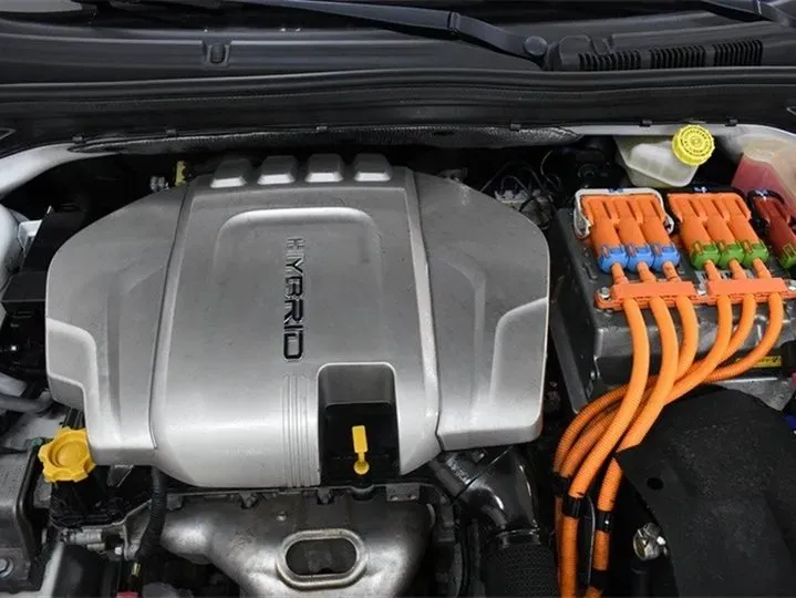 2016 Roewe e550 1.5L 109HP L4 2AT PHEV 12KWH,autocango,china used car exporter,china ev exporter,chinese used car exporter,chinese used ev exporter