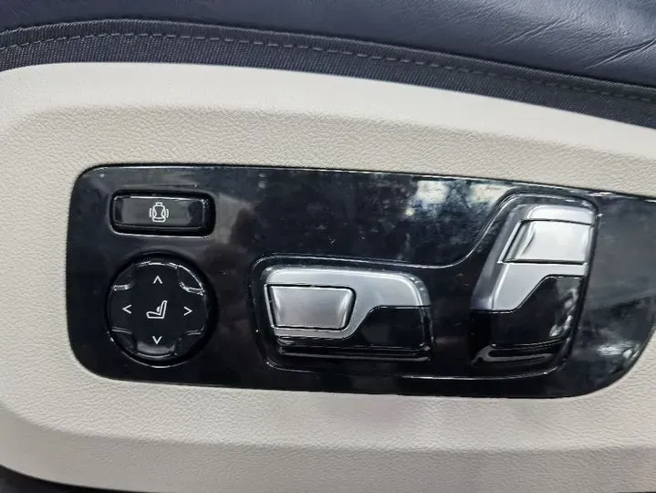 2020 ChangAn Oshan X7 1.5T 178HP L4 7DCT,autocango,china used car exporter,china ev exporter,chinese used car exporter,chinese used ev exporter