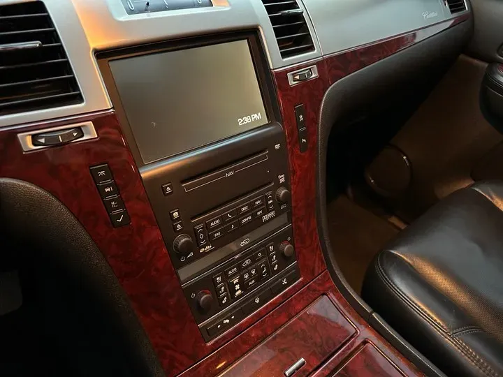 2008 Cadillac ESCALADE 6.2L 409HP V8 6AT,autocango,china used car exporter,china ev exporter,chinese used car exporter,chinese used ev exporter