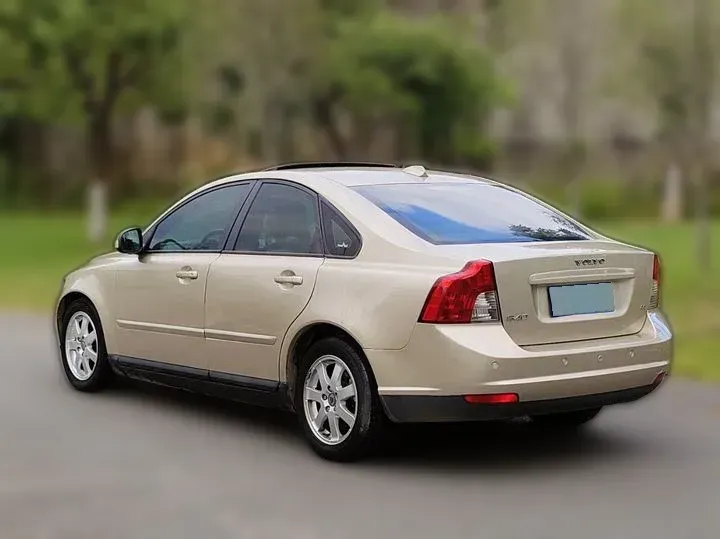 2010 Volvo S40 2.0L 141HP L4 6DCT,autocango,china used car exporter,china ev exporter,chinese used car exporter,chinese used ev exporter