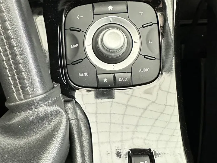 2014 Renault  Megane 2.0T 265HP L4 6MT,autocango,china used car exporter,china ev exporter,chinese used car exporter,chinese used ev exporter