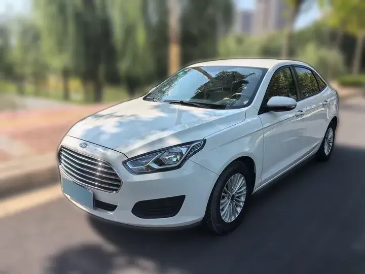 2017 Ford Escort 1.5L 113HP L4 5MT