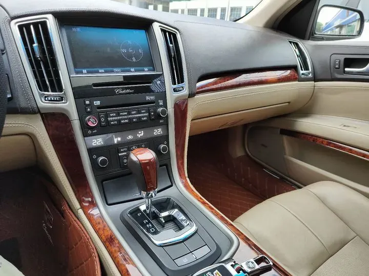 2012 Cadillac SLS 2.0T 262HP L4 6AT,autocango,china used car exporter,china ev exporter,chinese used car exporter,chinese used ev exporter