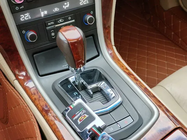 2012 Cadillac SLS 2.0T 262HP L4 6AT,autocango,china used car exporter,china ev exporter,chinese used car exporter,chinese used ev exporter