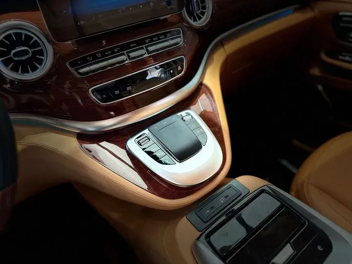 2023 AUXUN AUXUN 2.0T 211HP L4 9AT,autocango,china used car exporter,china ev exporter,chinese used car exporter,chinese used ev exporter