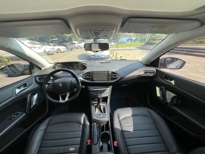 2015 Peugeot 308S 1.2T 136HP L3 6AT,autocango,china used car exporter,china ev exporter,chinese used car exporter,chinese used ev exporter
