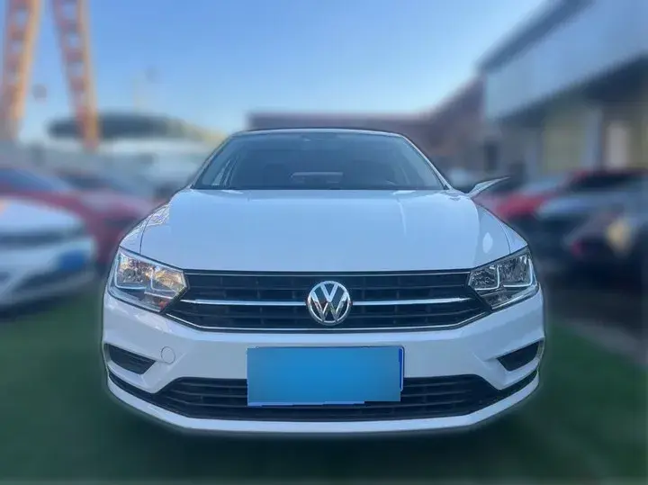 2018 Volkswagen Bora 1.5L 110HP L4 5MT