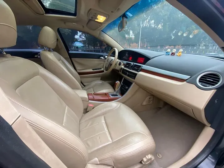 2014 Roewe 550 1.8L 133HP L4 6DCT,autocango,china used car exporter,china ev exporter,chinese used car exporter,chinese used ev exporter