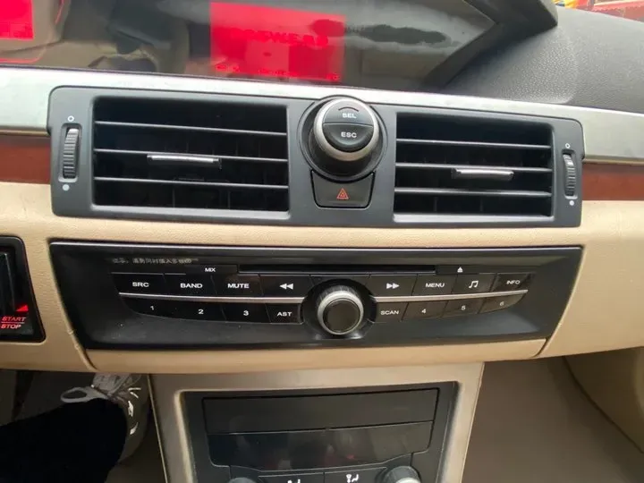 2014 Roewe 550 1.8L 133HP L4 6DCT,autocango,china used car exporter,china ev exporter,chinese used car exporter,chinese used ev exporter