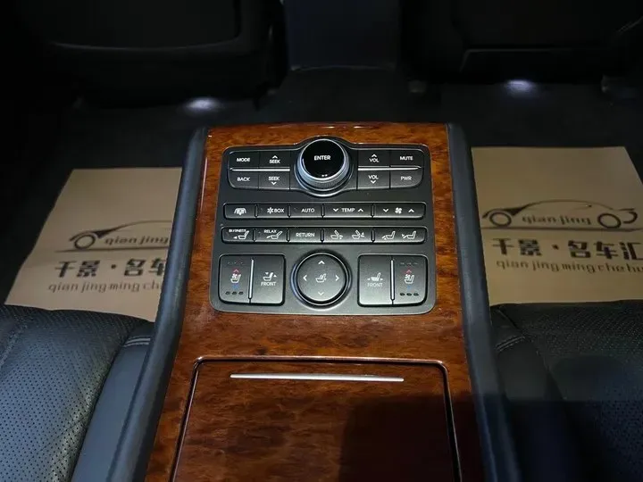 2012 Hyundai Equus 3.8L 335HP V6 8AT,autocango,china used car exporter,china ev exporter,chinese used car exporter,chinese used ev exporter