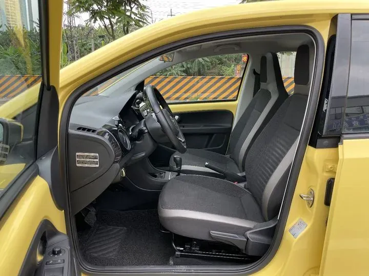 2015 Volkswagen up! 1.0L 75HP L3 5AMT,autocango,china used car exporter,china ev exporter,chinese used car exporter,chinese used ev exporter