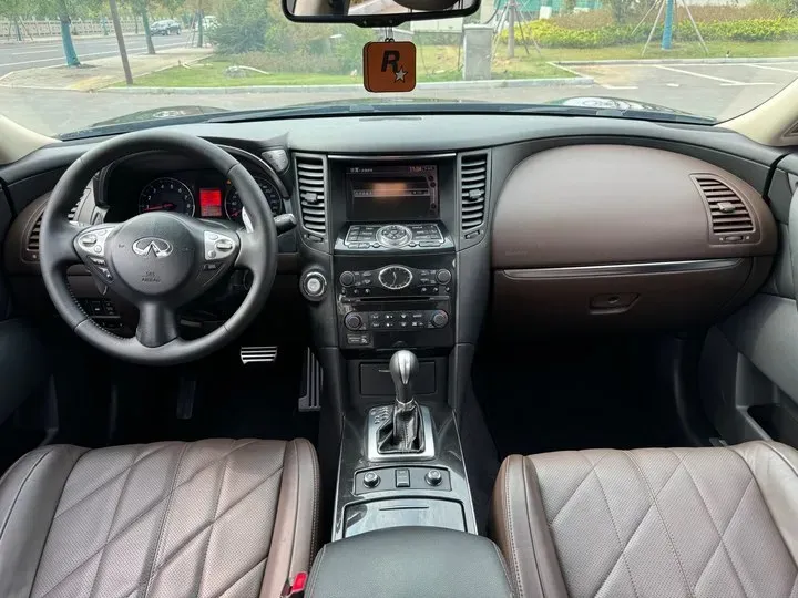 2011 Infiniti FX 3.5L 332HP V6 7AT,autocango,china used car exporter,china ev exporter,chinese used car exporter,chinese used ev exporter