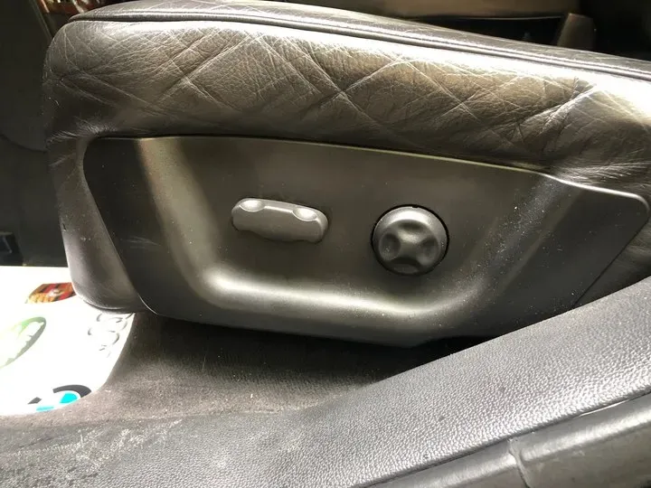 2007 Cadillac SLS 3.6L 255HP V6 5AT,autocango,china used car exporter,china ev exporter,chinese used car exporter,chinese used ev exporter