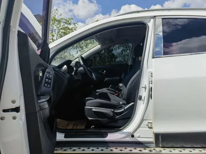 2015 Hyundai ix35 2.0L 160HP L4 6AT,autocango,china used car exporter,china ev exporter,chinese used car exporter,chinese used ev exporter