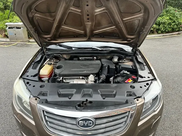 2013 BYD G6 1.5T 154HP L4 6DCT,autocango,china used car exporter,china ev exporter,chinese used car exporter,chinese used ev exporter