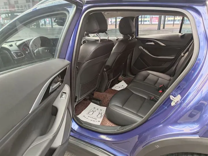 2017 Infiniti QX30 1.6T 156HP L4 7DCT,autocango,china used car exporter,china ev exporter,chinese used car exporter,chinese used ev exporter