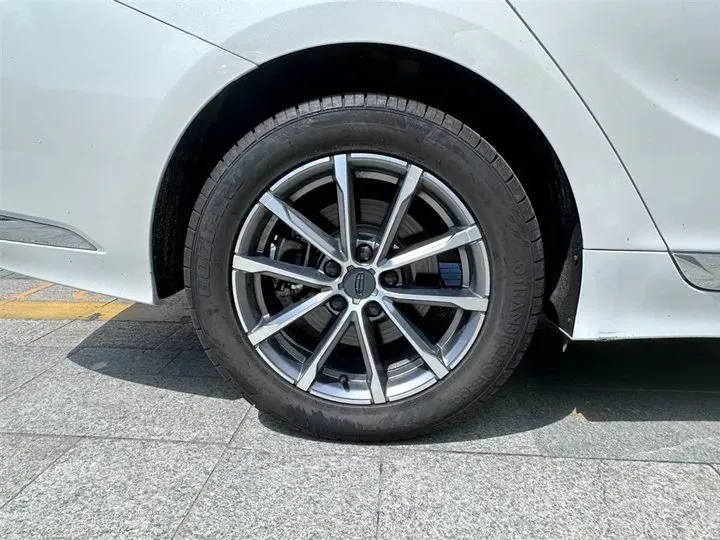 2021 Geely Emgrand GT 1.8T 184HP L4 7DCT,autocango,china used car exporter,china ev exporter,chinese used car exporter,chinese used ev exporter