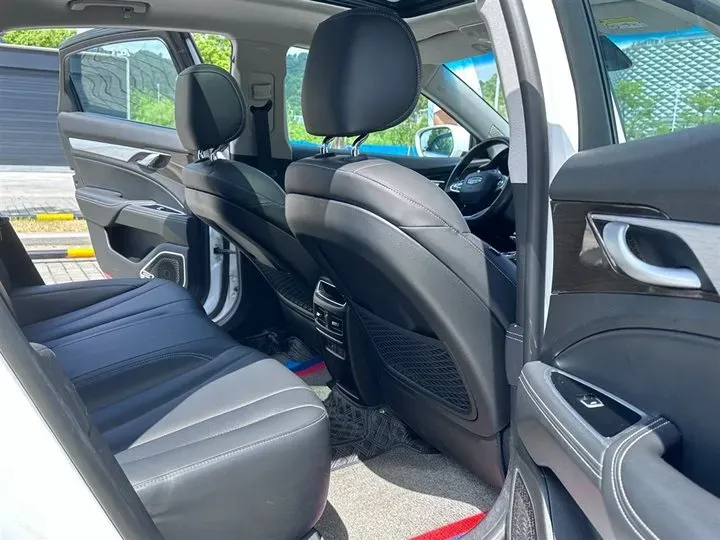 2021 Geely Emgrand GT 1.8T 184HP L4 7DCT,autocango,china used car exporter,china ev exporter,chinese used car exporter,chinese used ev exporter