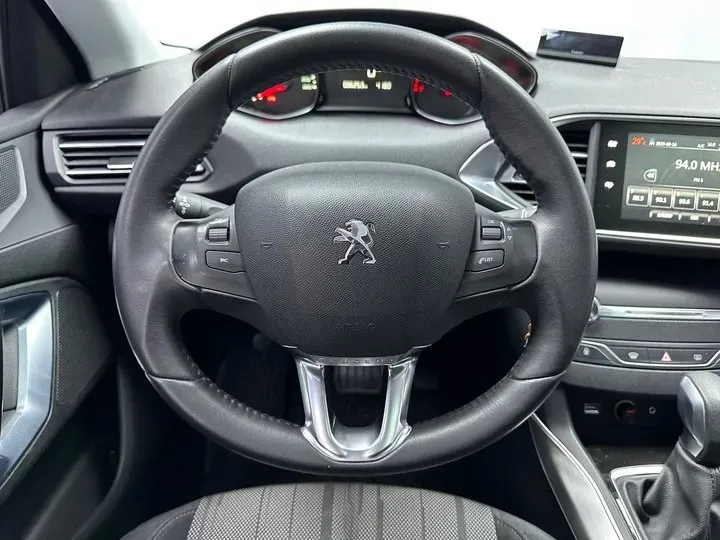 2015 Peugeot 308S 1.6T 167HP L4 6AT,autocango,china used car exporter,china ev exporter,chinese used car exporter,chinese used ev exporter