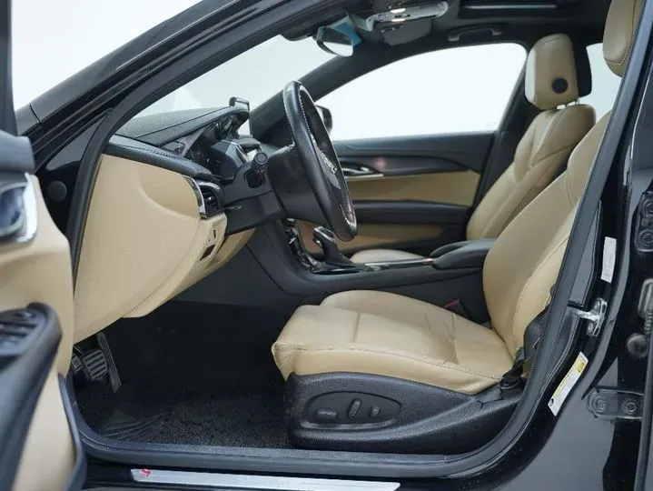 2014 Cadillac ATS 2.0T 276HP L4 6AT,autocango,china used car exporter,china ev exporter,chinese used car exporter,chinese used ev exporter