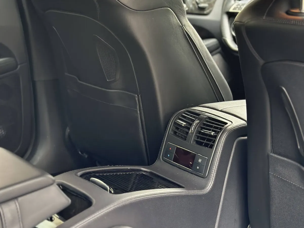 2012 Mercedes-Benz CLS AMG 5.5T 525HP V8 7AT,autocango,china used car exporter,china ev exporter,chinese used car exporter,chinese used ev exporter