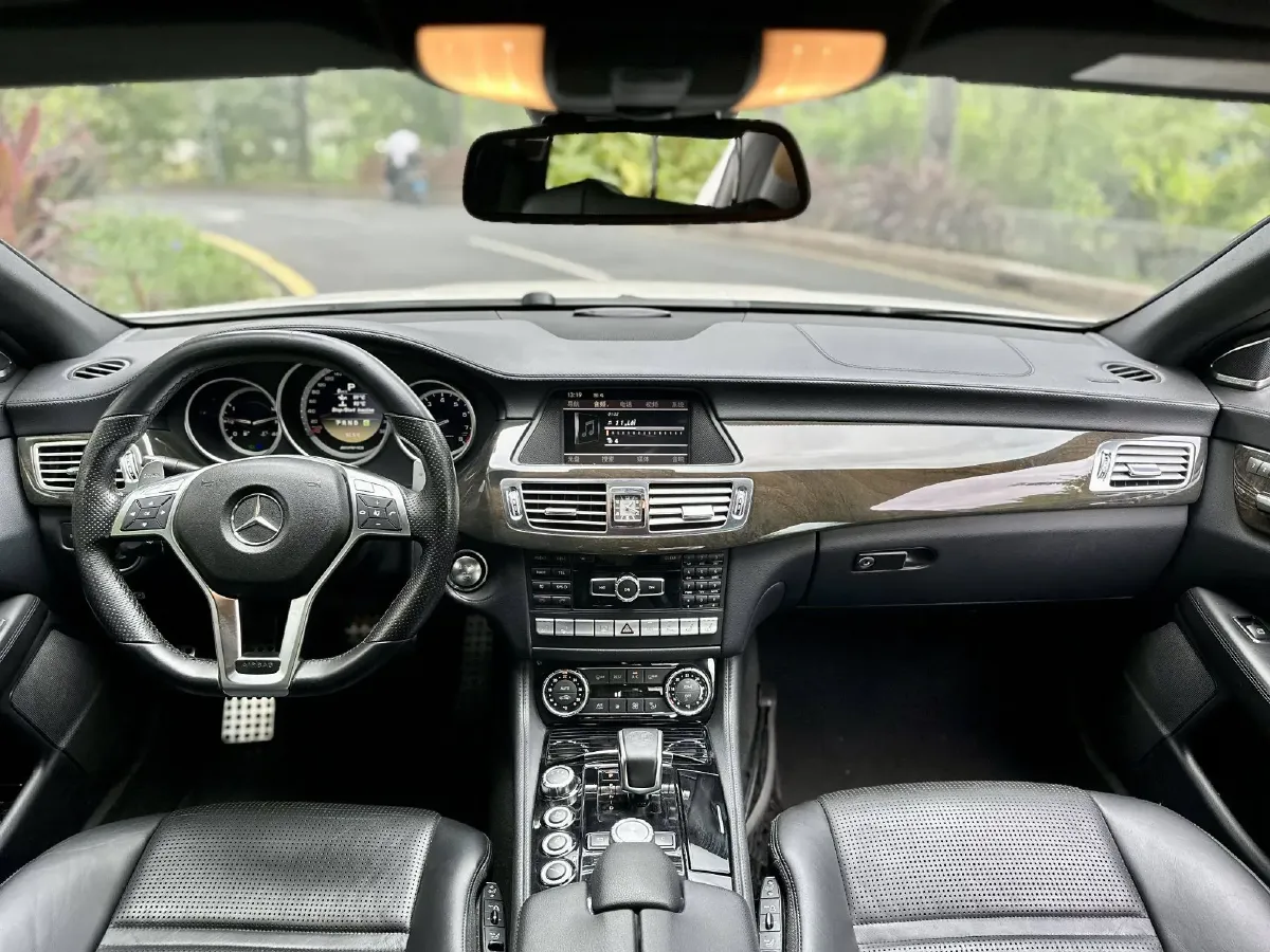 2012 Mercedes-Benz CLS AMG 5.5T 525HP V8 7AT,autocango,china used car exporter,china ev exporter,chinese used car exporter,chinese used ev exporter