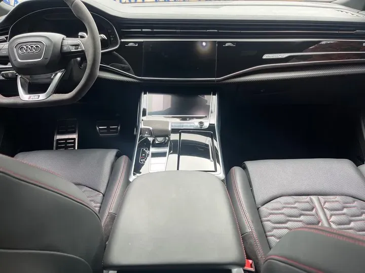 2021 Audi RS Q8 4.0T 600HP V8 8AT,autocango,china used car exporter,china ev exporter,chinese used car exporter,chinese used ev exporter