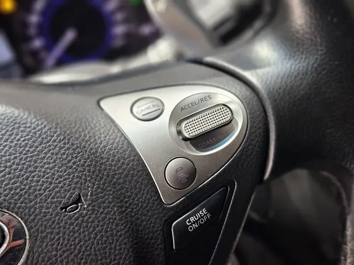 2013 Infiniti QX70 3.7L 351HP V6 7AT,autocango,china used car exporter,china ev exporter,chinese used car exporter,chinese used ev exporter